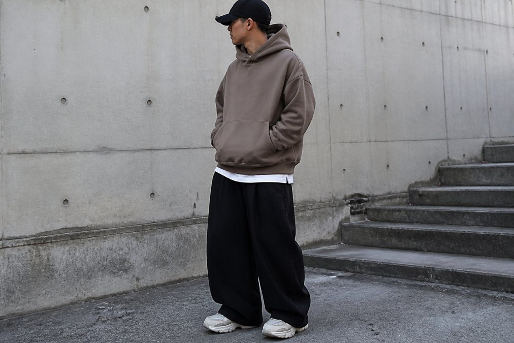 How to Style Oversized Streetwear: 2026 Fit Guide